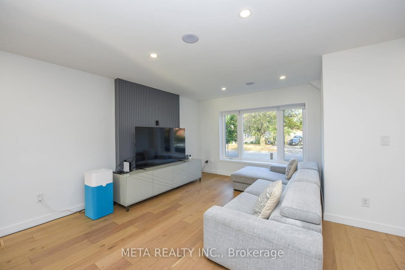 28 Connorvale Avenue