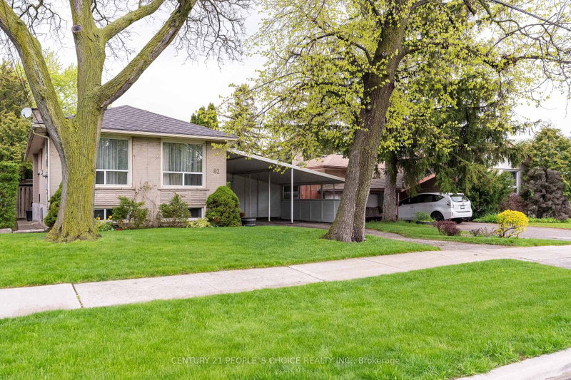 82 Hadrian Drive