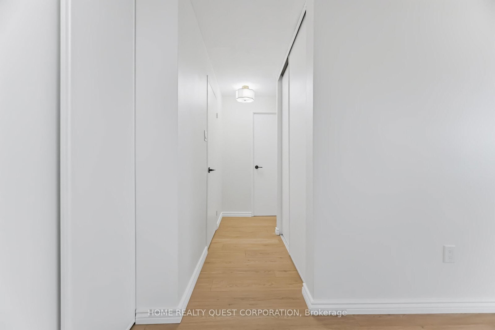 3120 Kirwin Mississauga,ON L5A 3R2 — Photo 15
