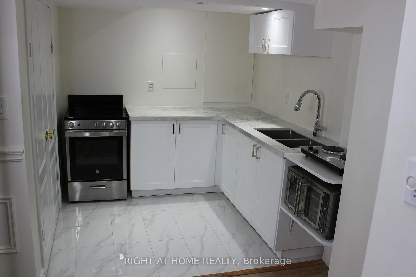 2 Melrose Gardens • Brampton, ON photo 36