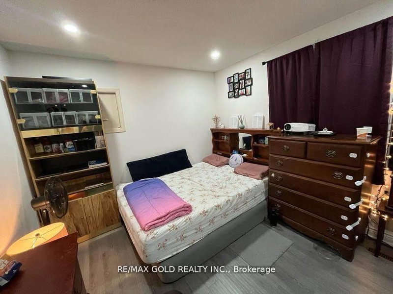 36 Windmill Brampton,ON L6Y 3E4 — Photo 15