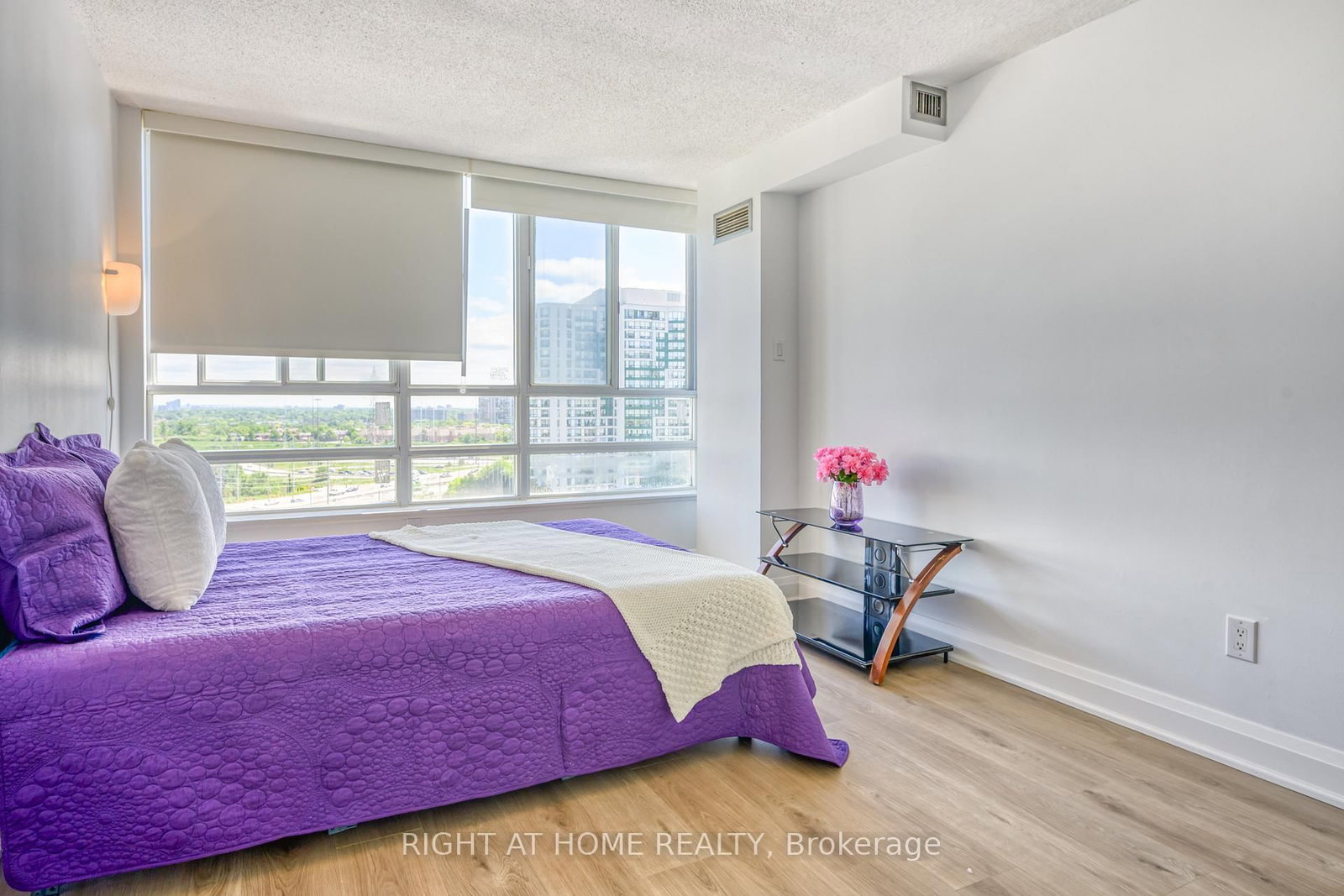 50 Kingsbridge Garden Circle • #1408 • Mississauga, ON photo 18
