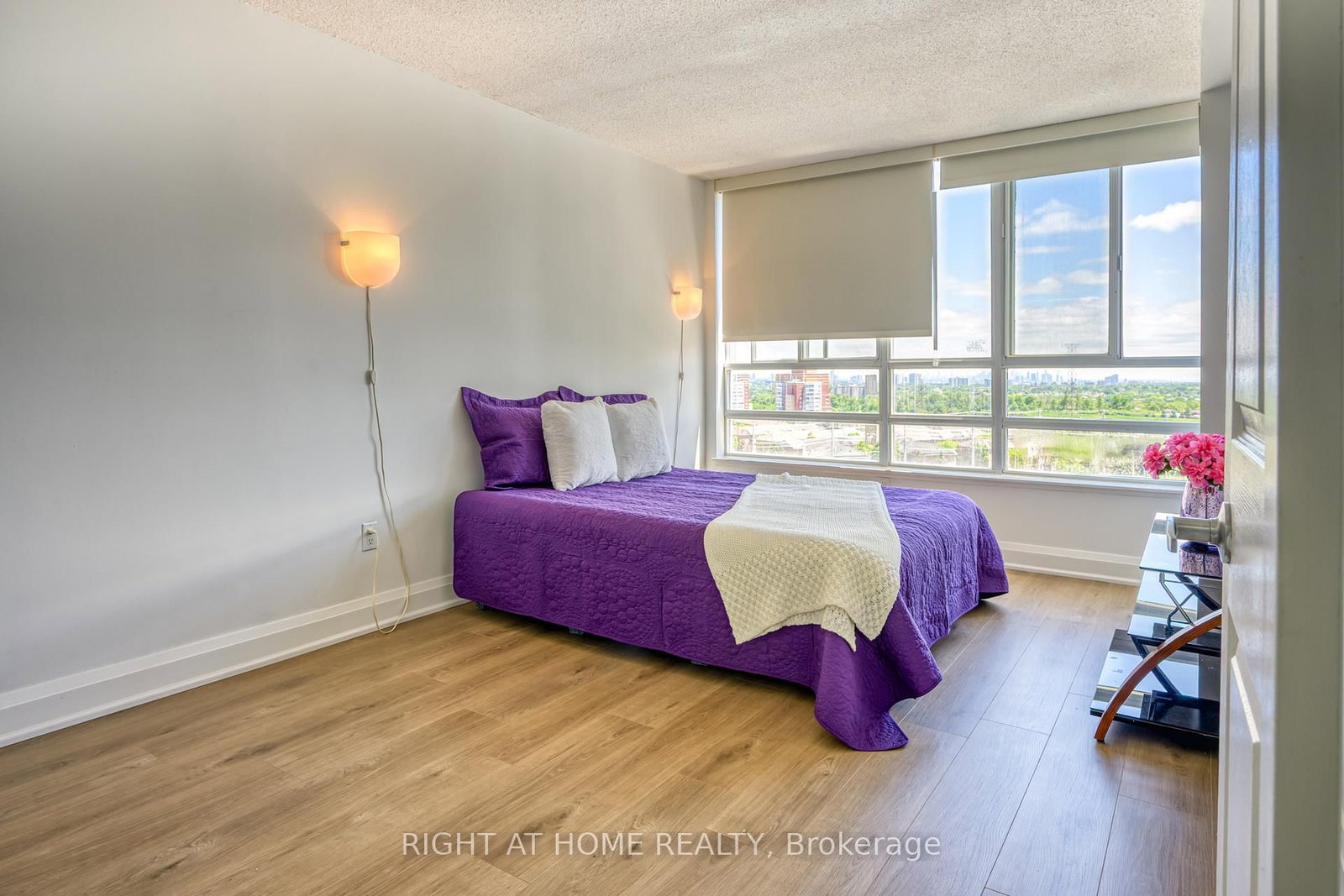 50 Kingsbridge Garden Circle • #1408 • Mississauga, ON photo 20