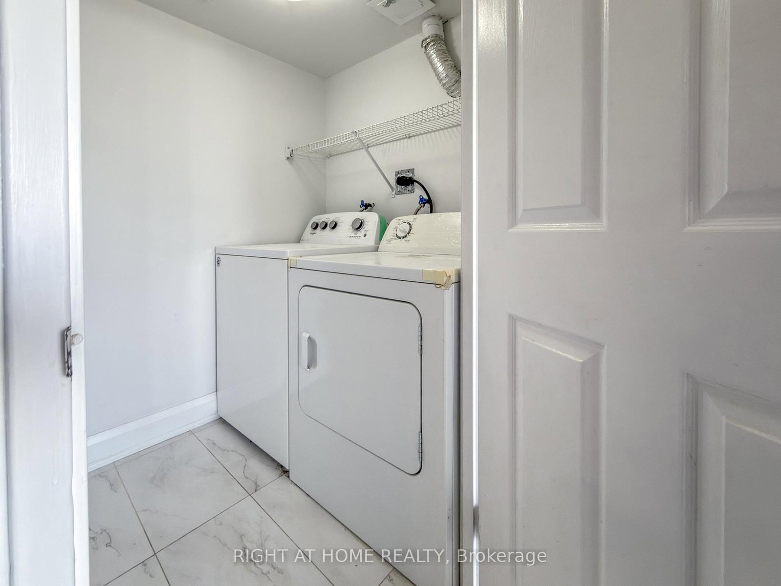 50 Kingsbridge Garden Circle • #1408 • Mississauga, ON photo 28