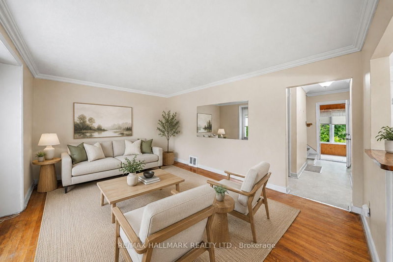27 Sunray Crescent