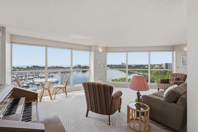 806 - 2267 Lake Shore Boulevard W