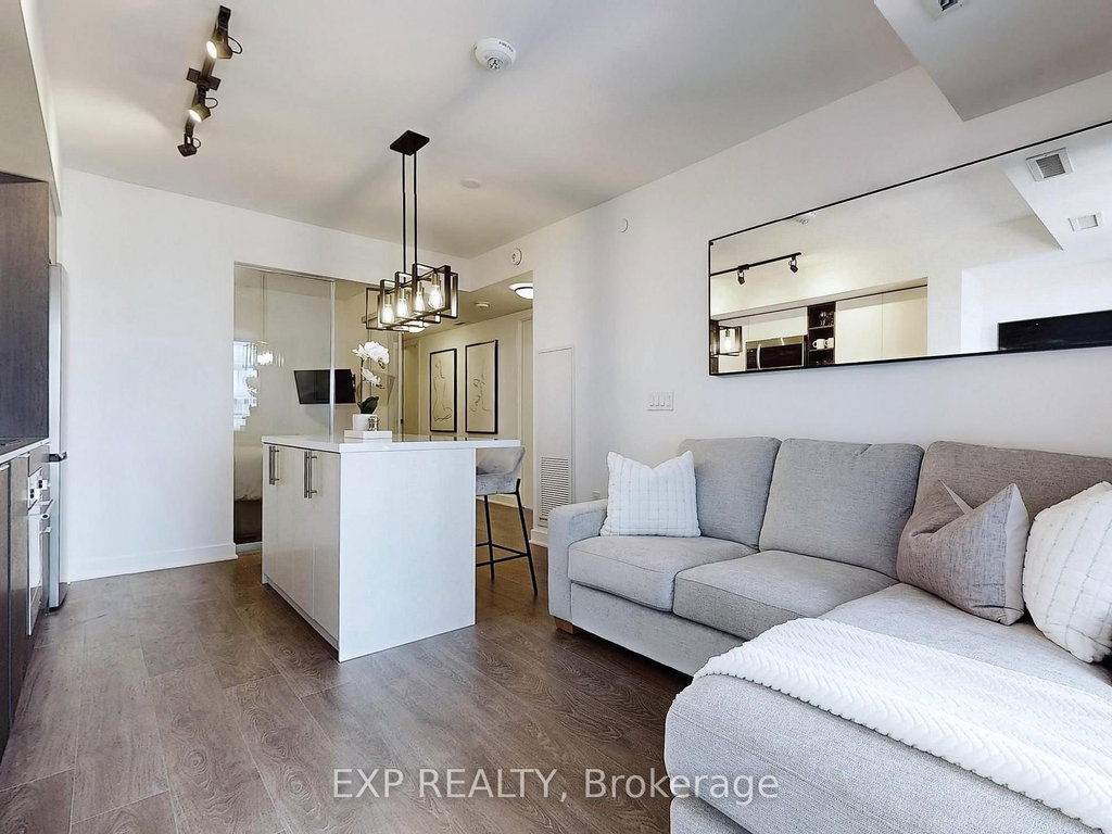 330 - 36 Zorra Street 5