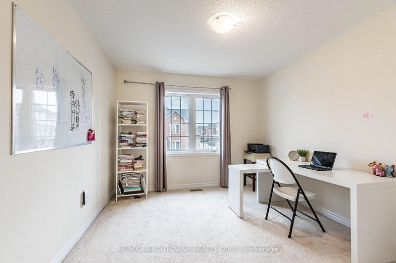 1239 Mulroney Milton,ON L9E 1G1 — Photo 13