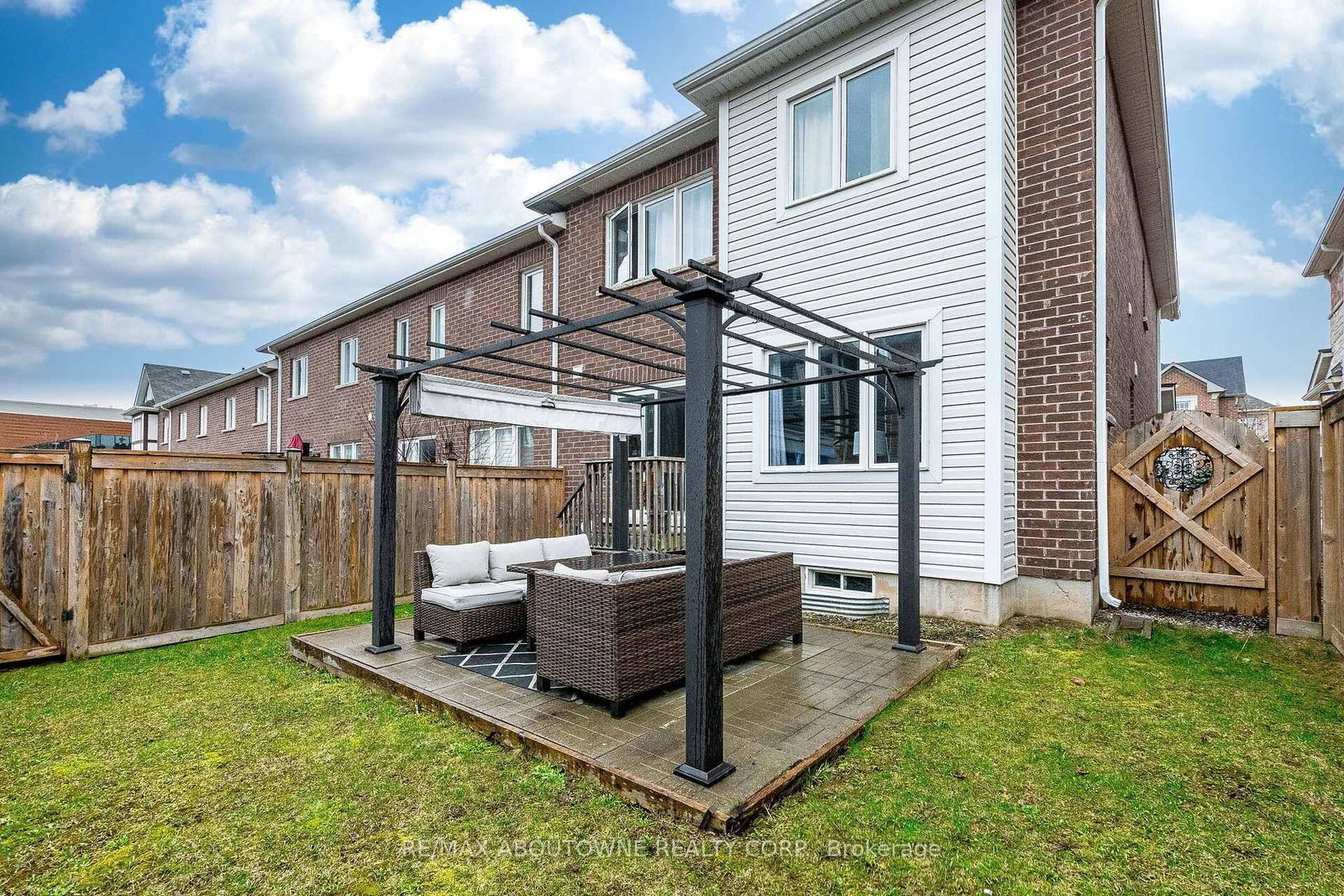 Listing Image 19