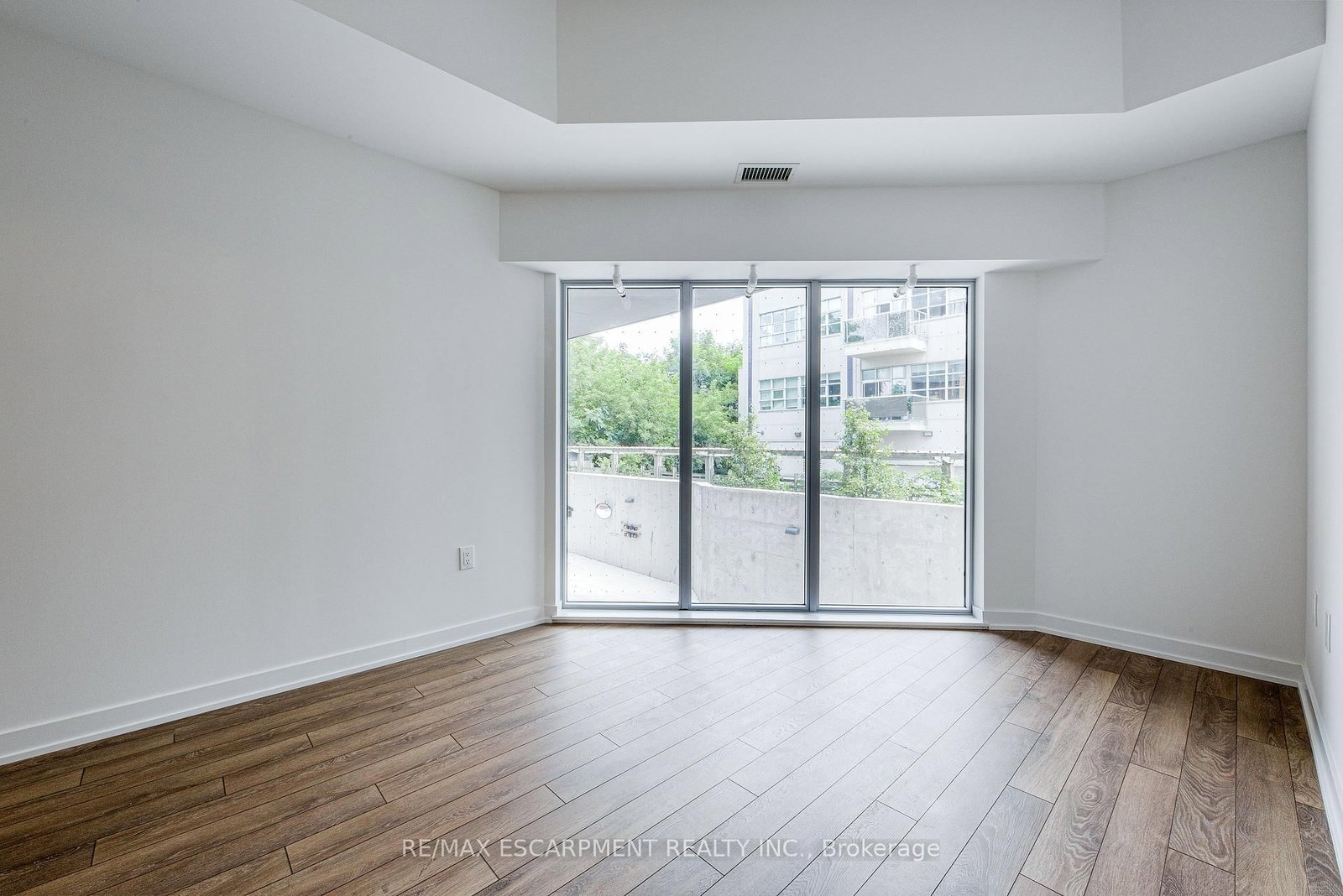 2433 Dufferin Street • #112 • Toronto, ON photo 14