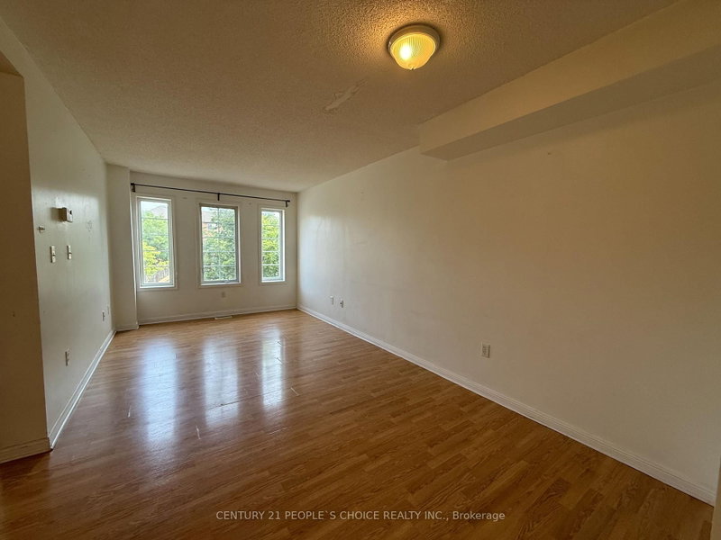 182 - 80 Acorn Place