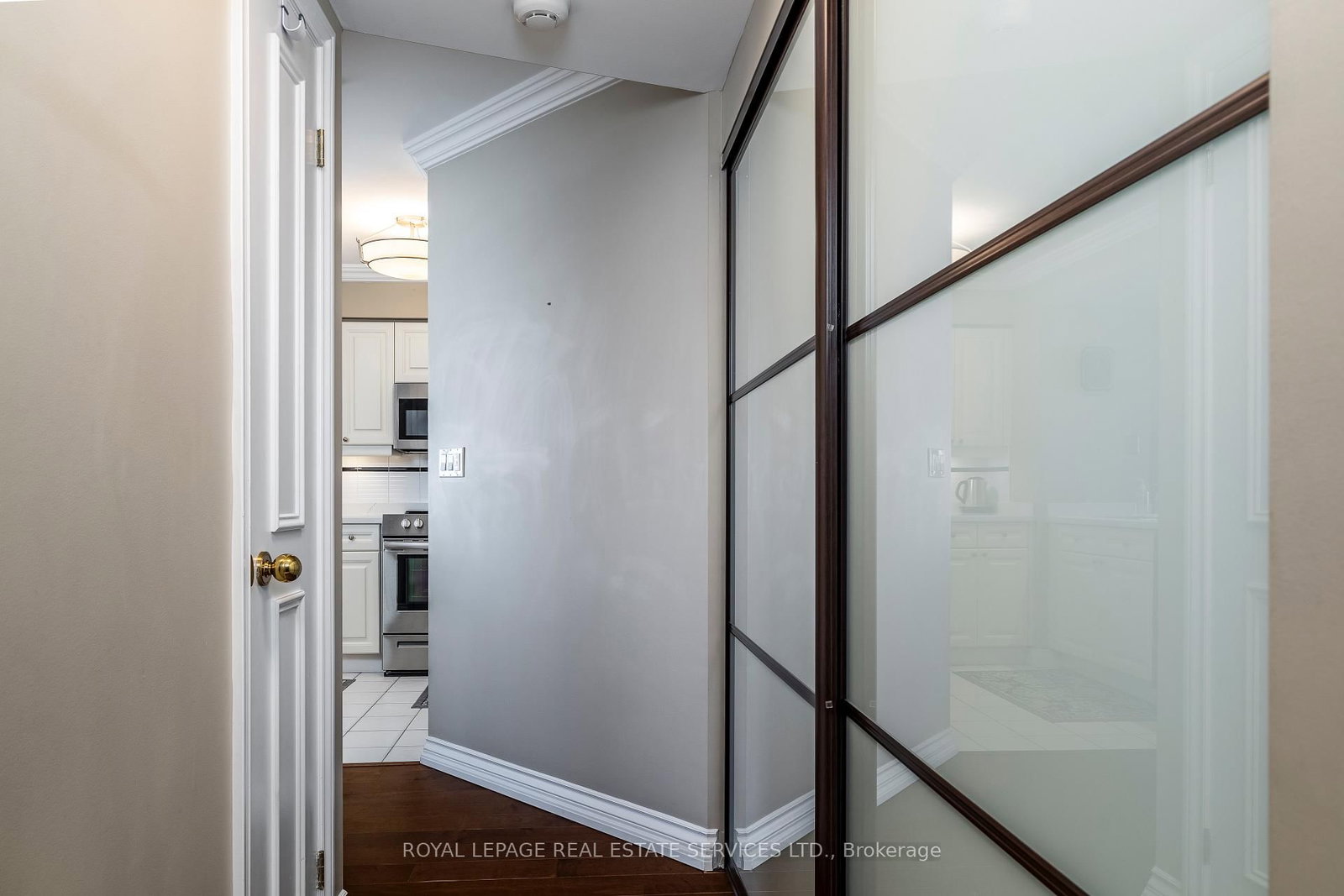 1 Palace Pier Court • #2812 • Toronto, ON photo 12