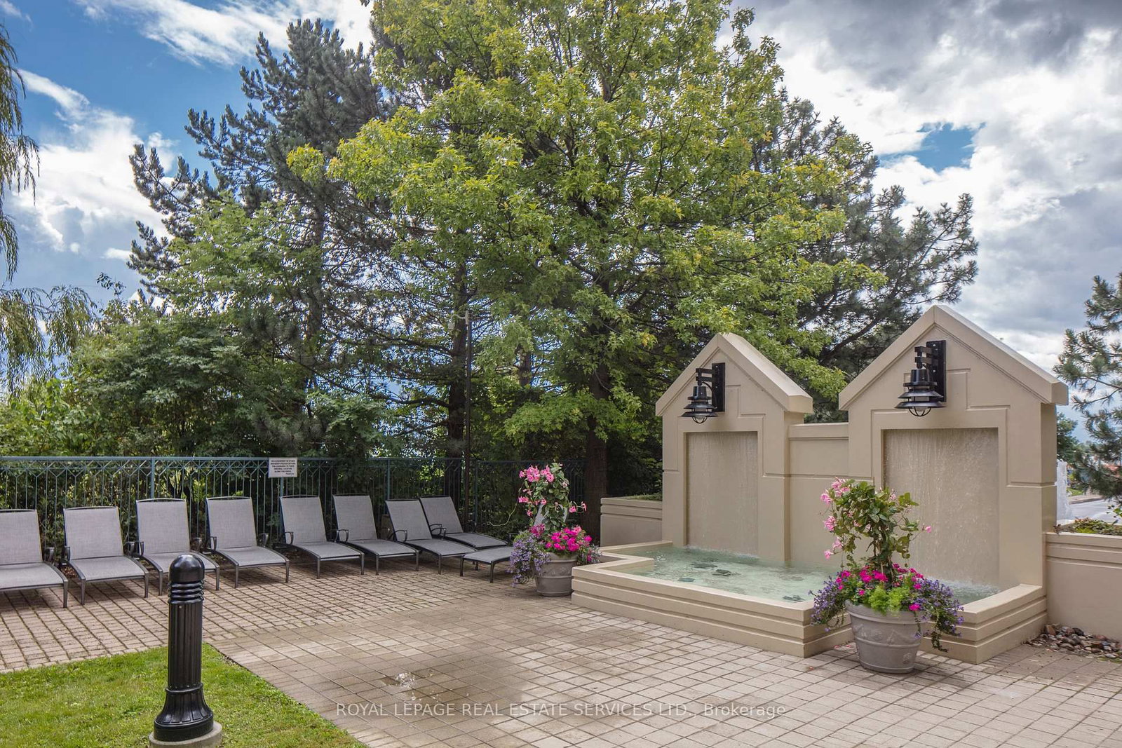 1 Palace Pier Court • #2812 • Toronto, ON photo 17