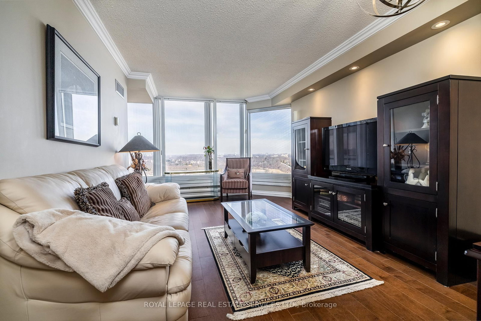 1 Palace Pier Court • #2812 • Toronto, ON photo 2