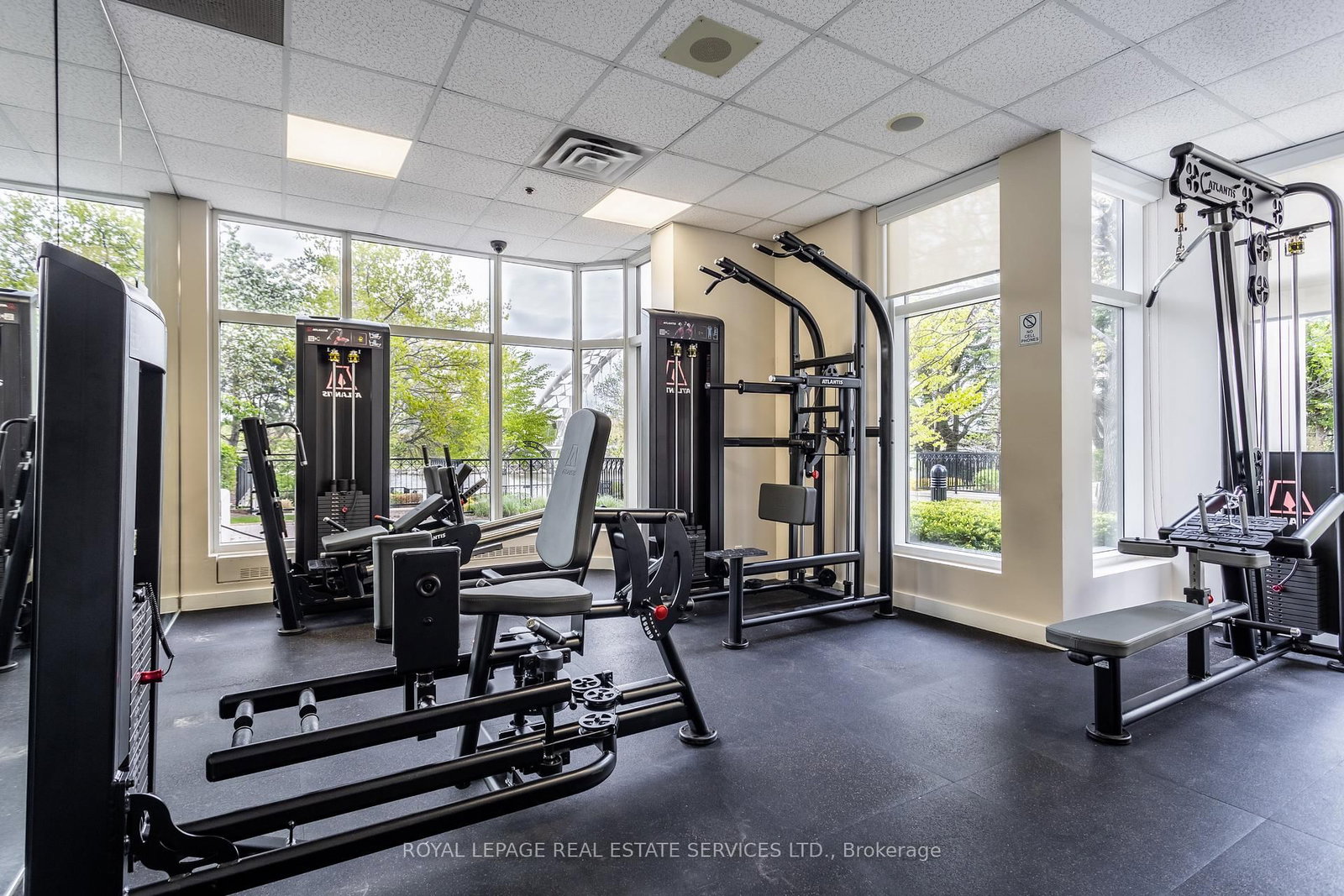 1 Palace Pier Court • #2812 • Toronto, ON photo 21