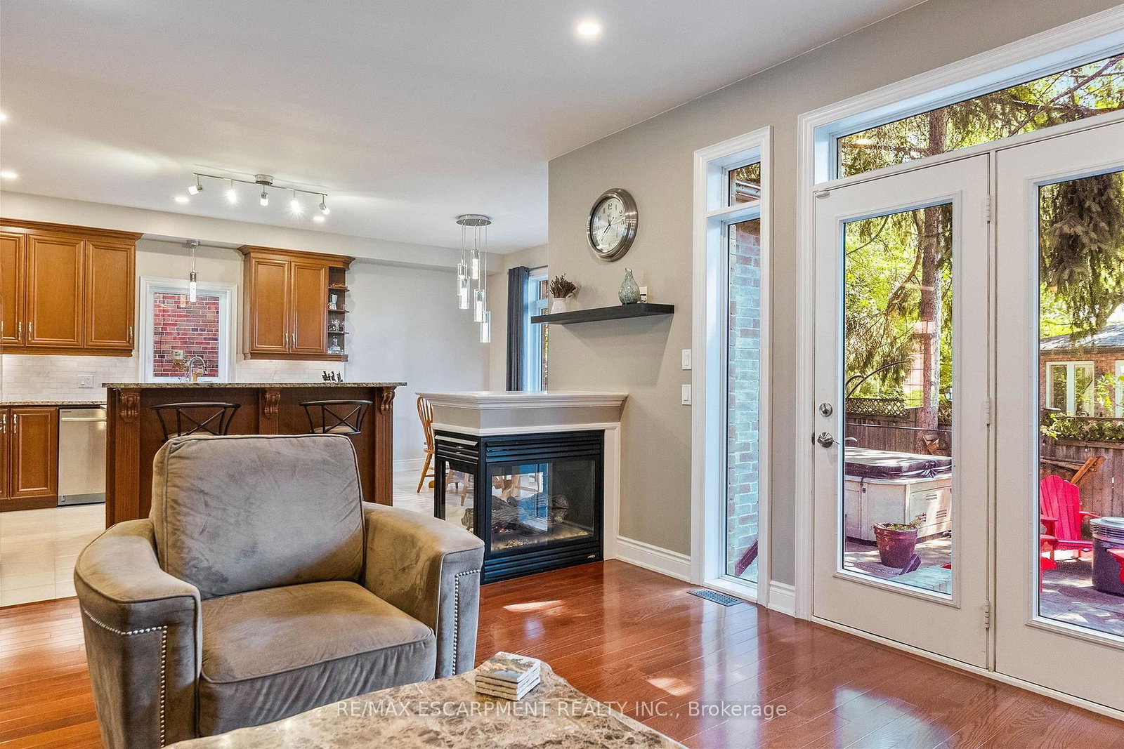 85 PARK Street W • Mississauga, ON photo 17