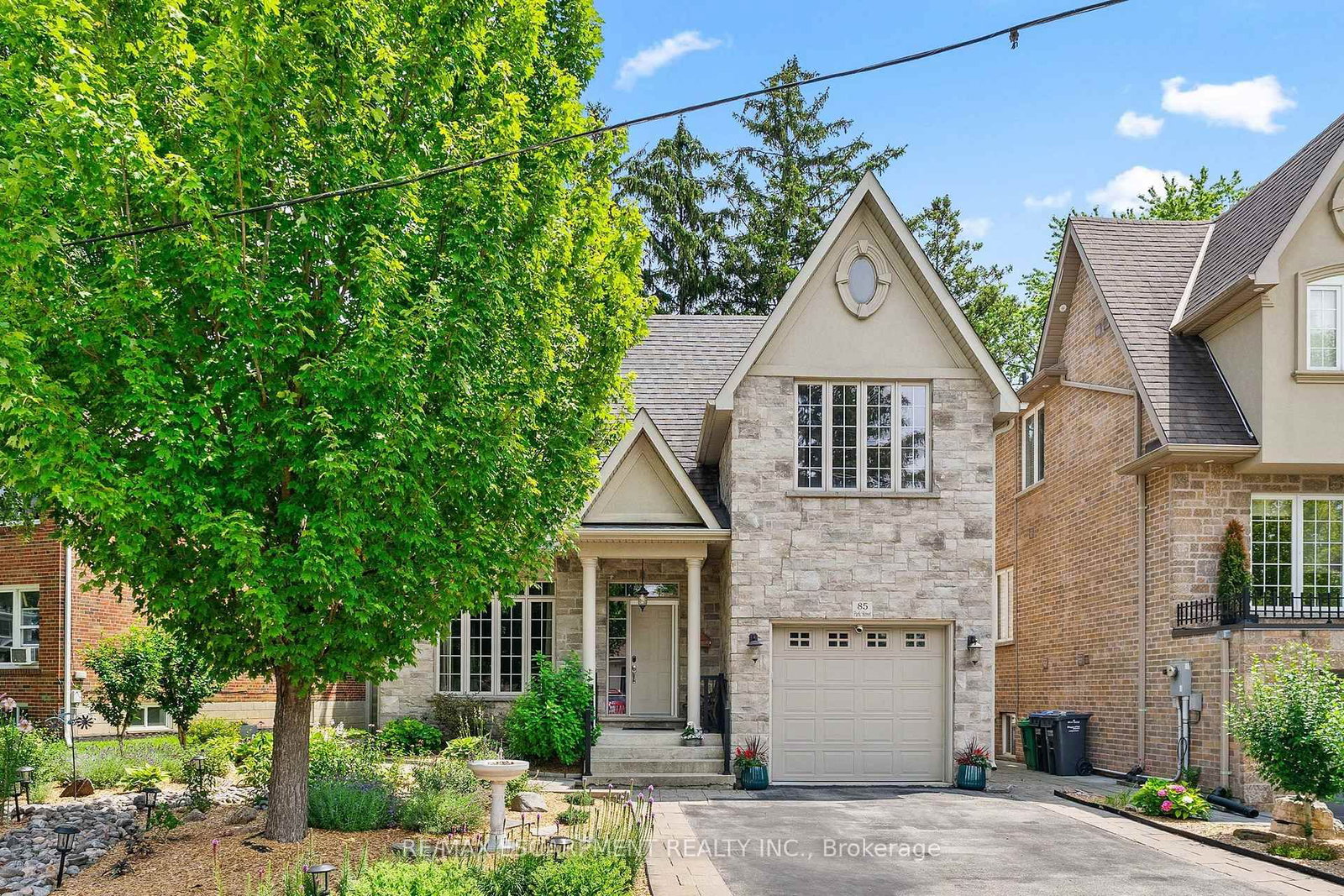 85 PARK Street W • Mississauga, ON photo 3