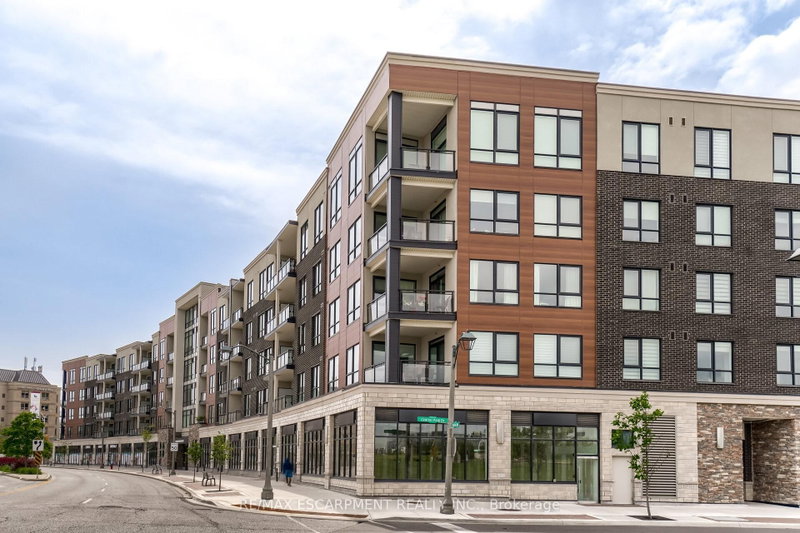 220 - 150 OAK PARK Boulevard