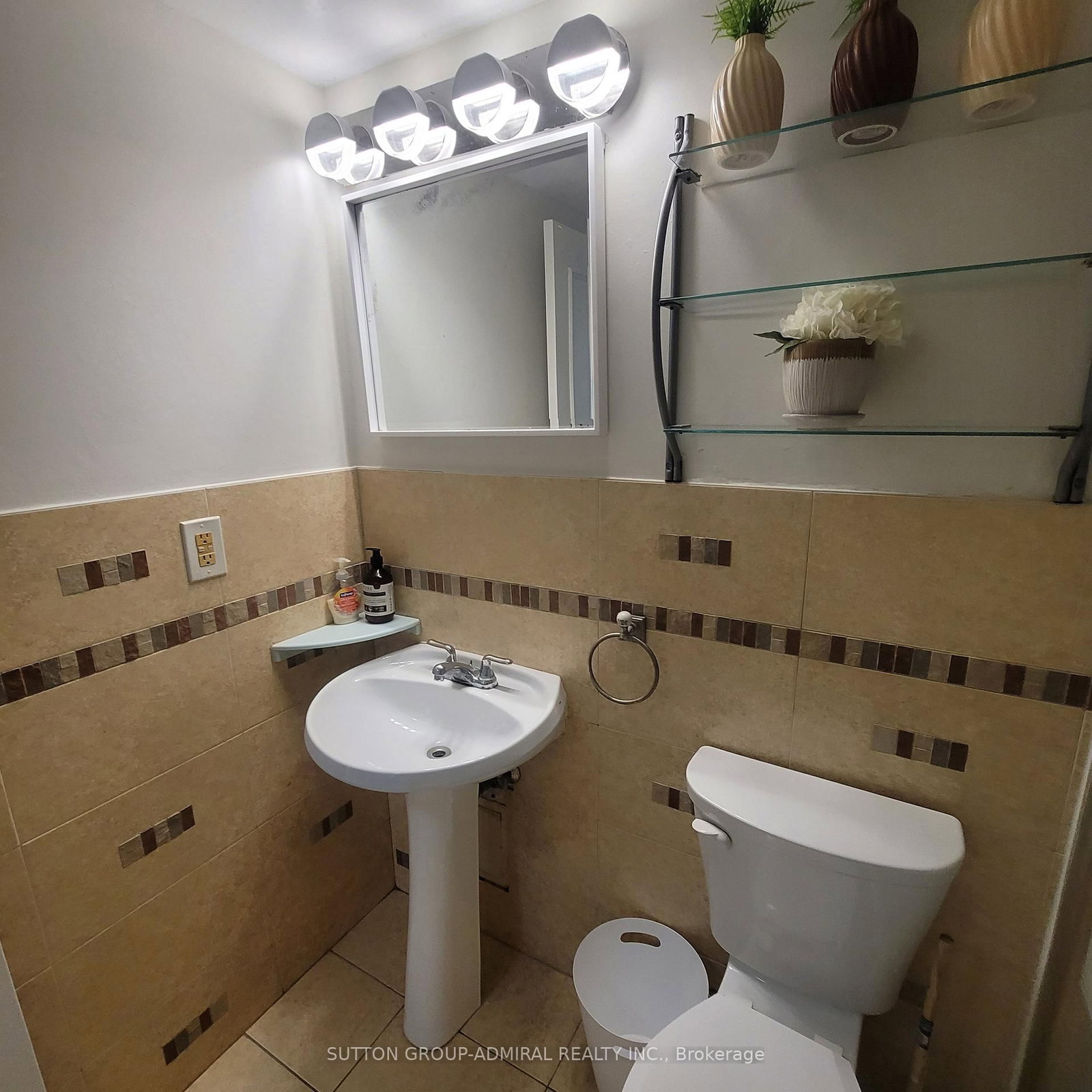 10 Tobermory Drive • #802 • Toronto, ON photo 21