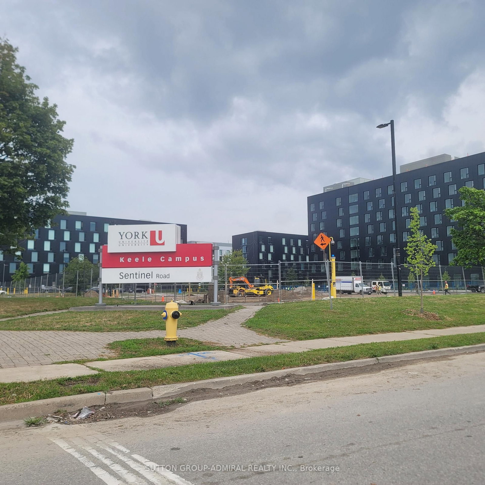 10 Tobermory Drive • #802 • Toronto, ON photo 5