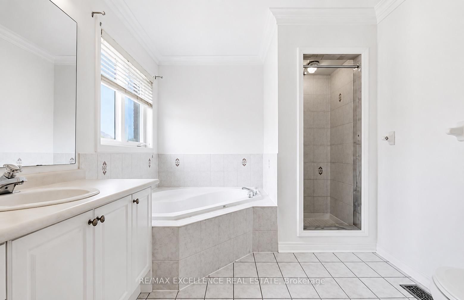 21 Castle Mountain Drive • Brampton, ON photo 21