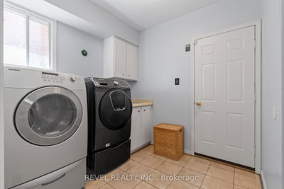 8 Cochrane Brampton,ON L6Z 4J4 — Photo 15