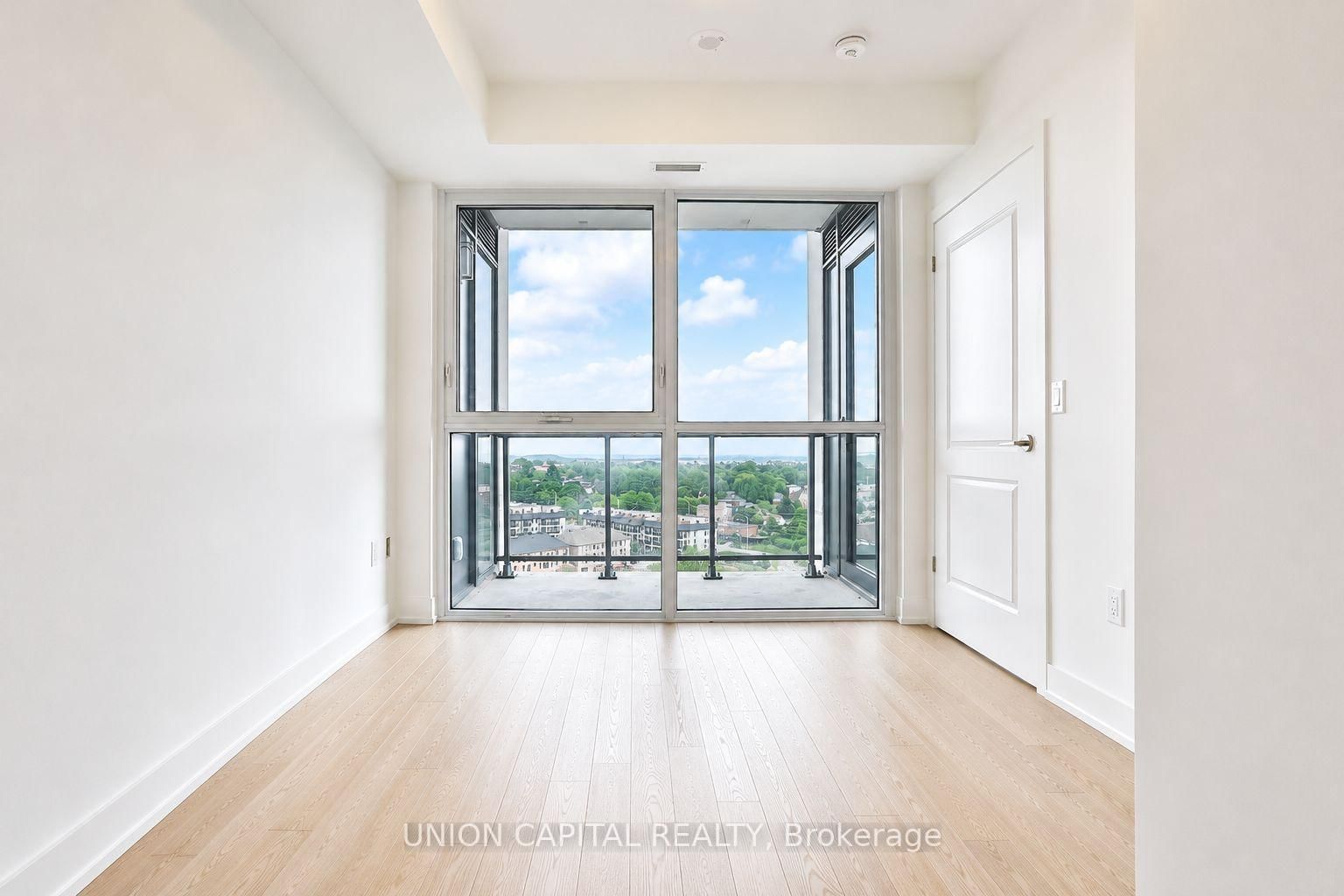 1063 Douglas McCurdy Common • #1104 • Mississauga, ON photo 6
