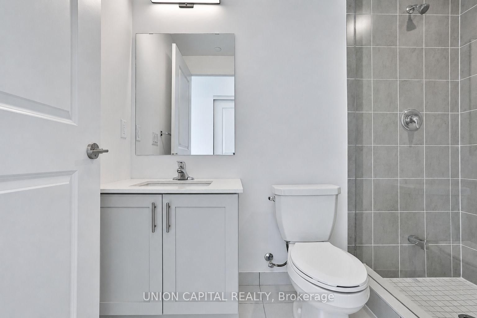 1063 Douglas McCurdy Common • #1104 • Mississauga, ON photo 8