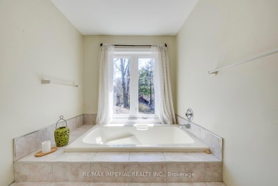 2048 Devon Oakville,ON L6J 2N2 — Photo 32