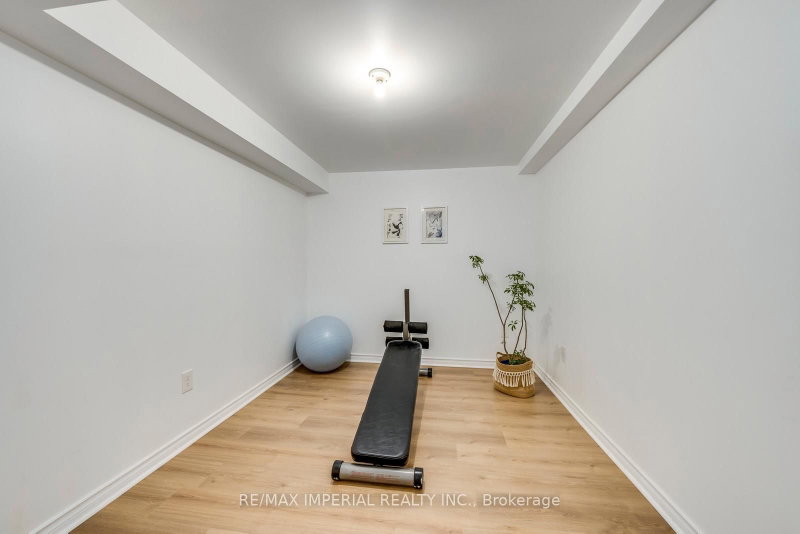 2048 Devon Oakville,ON L6J 2N2 — Photo 37