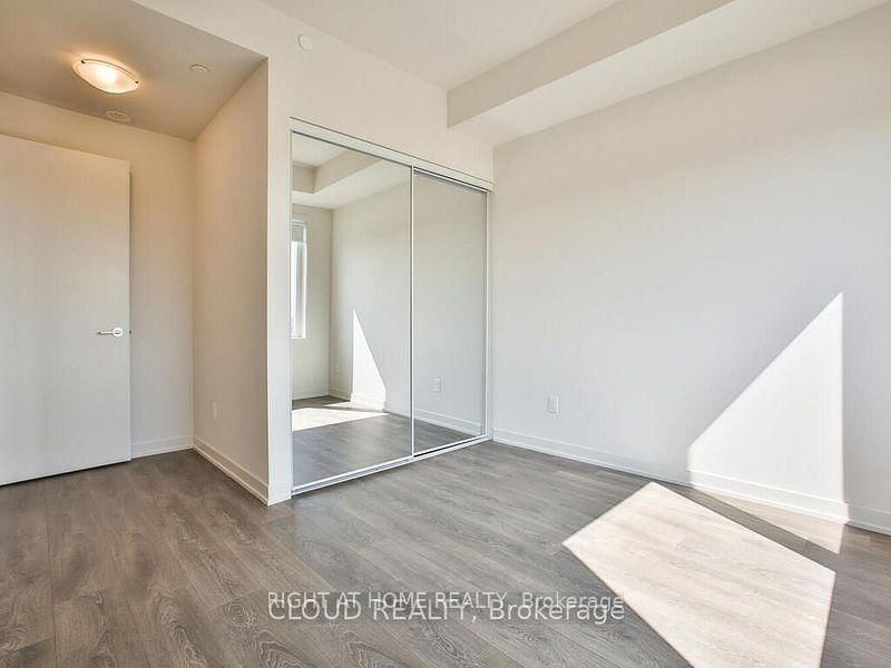 58 SKY HARBOUR Drive, Unit 410 - Photo 24