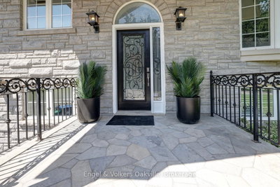 3281 Flanagan Crescent • Mississauga, ON photo 3