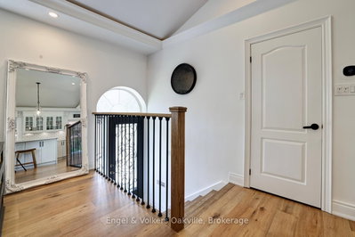 3281 Flanagan Crescent • Mississauga, ON photo 6