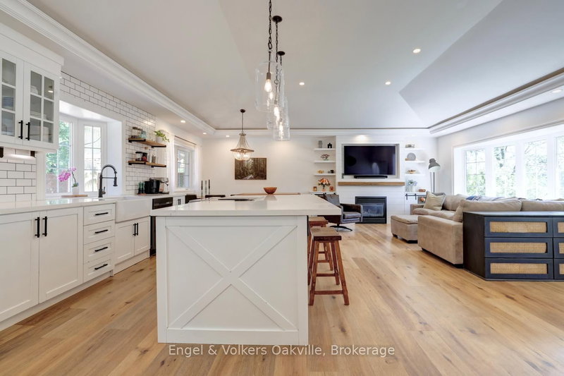 3281 Flanagan Mississauga,ON L5C 2M7 — Photo 8
