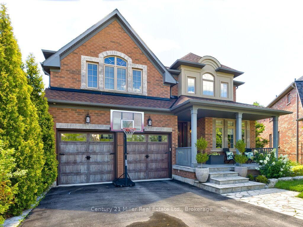 2380 Gladacres Lane • Oakville, ON photo 1