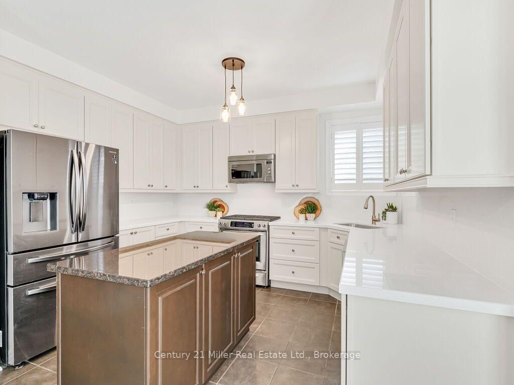 2380 Gladacres Lane • Oakville, ON photo 17