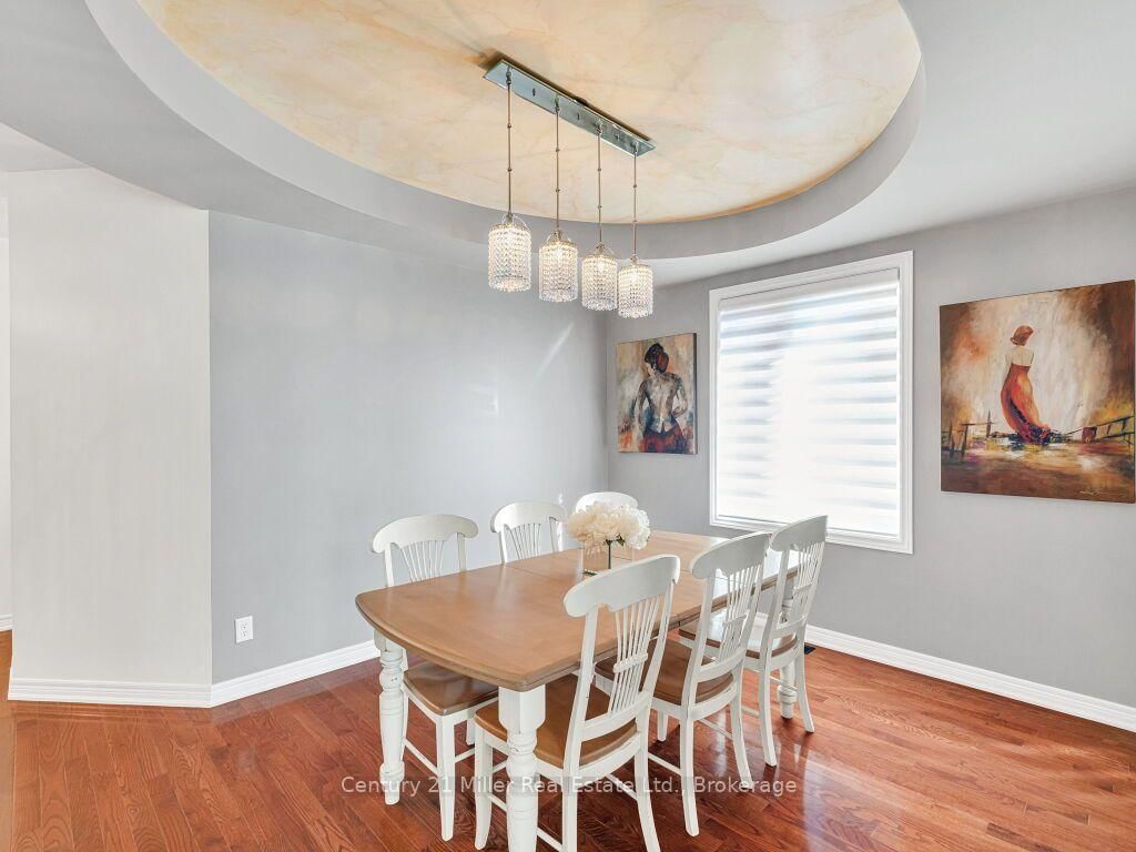 2380 Gladacres Lane • Oakville, ON photo 19