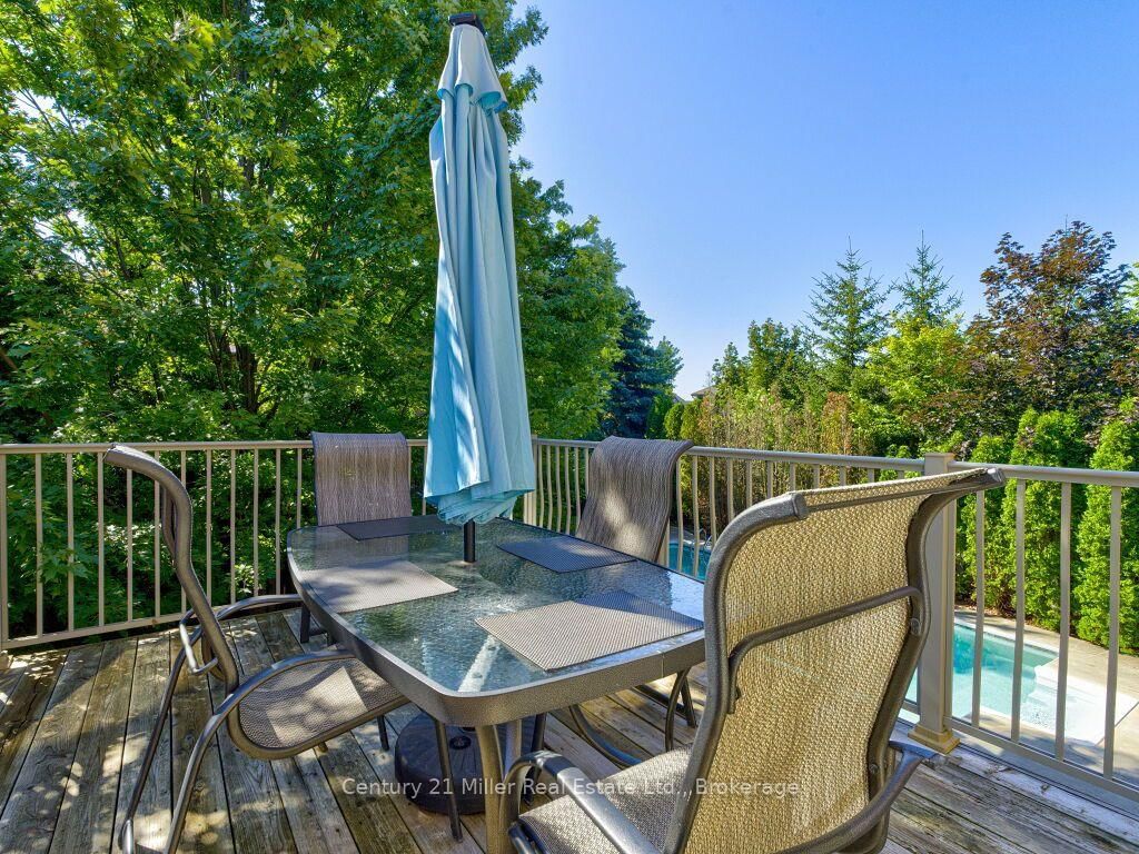 2380 Gladacres Lane • Oakville, ON photo 45