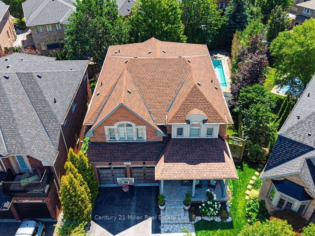 2380 Gladacres Lane • Oakville, ON photo 49