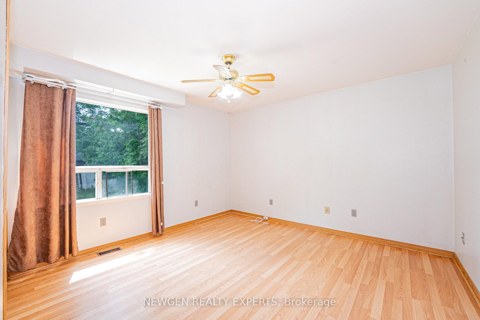 1070 Pelham Ave, Mississauga, view 13