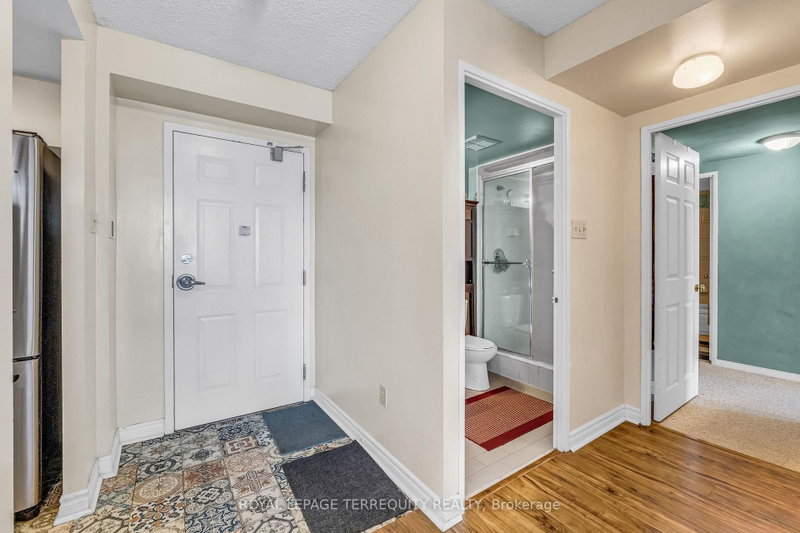 1512 - 250 Webb Drive