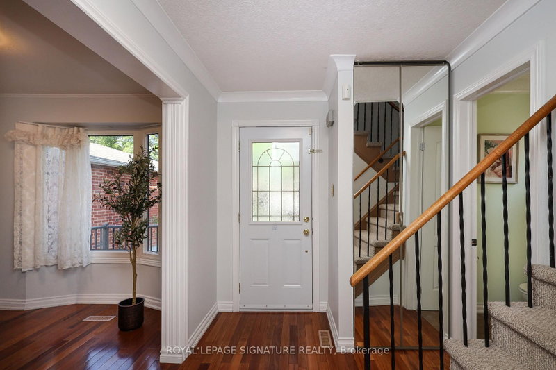 37 Oleander Cres photo 5