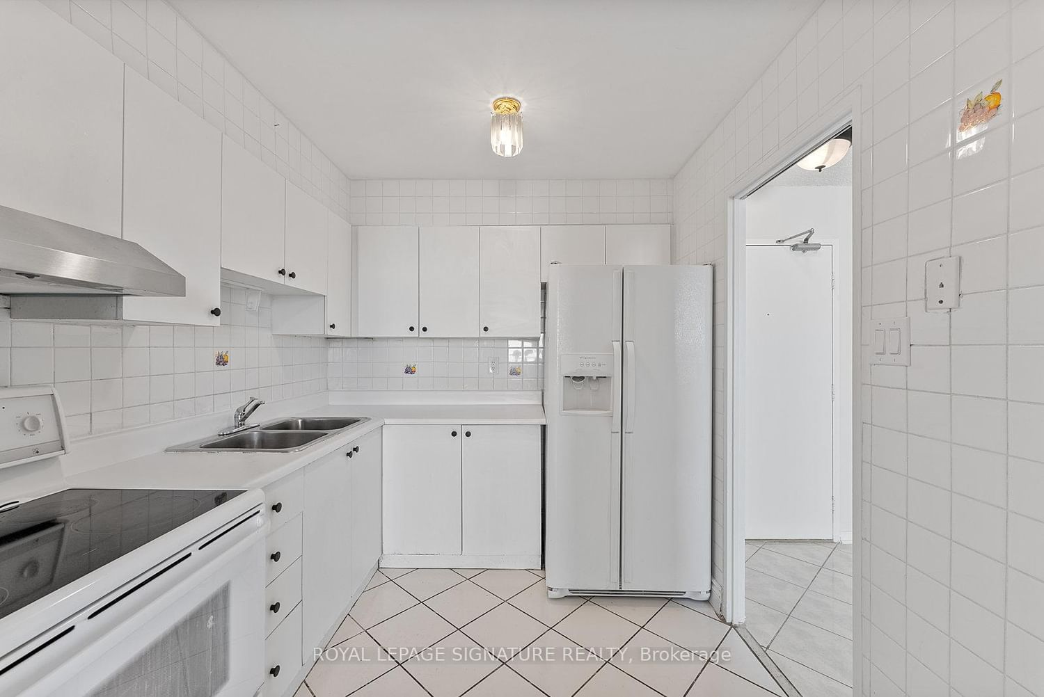 5 San Romanoway • #906 • Toronto, ON photo 10