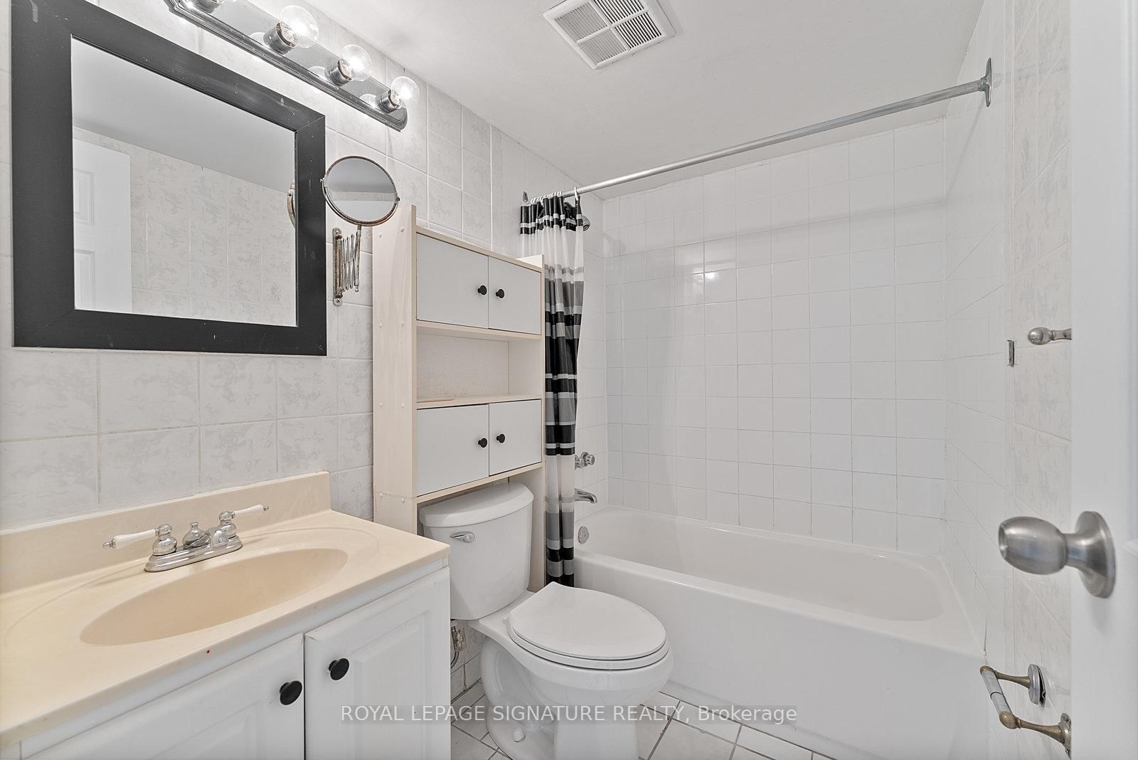 5 San Romanoway • #906 • Toronto, ON photo 18