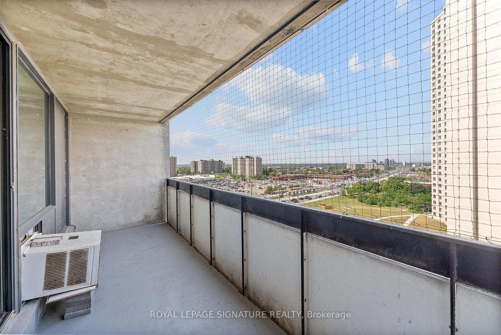 5 San Romanoway • #906 • Toronto, ON photo 20