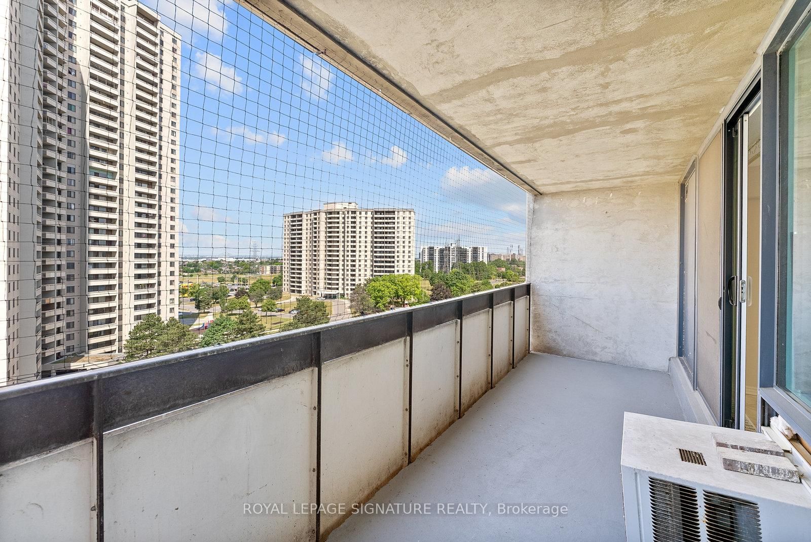 5 San Romanoway • #906 • Toronto, ON photo 21