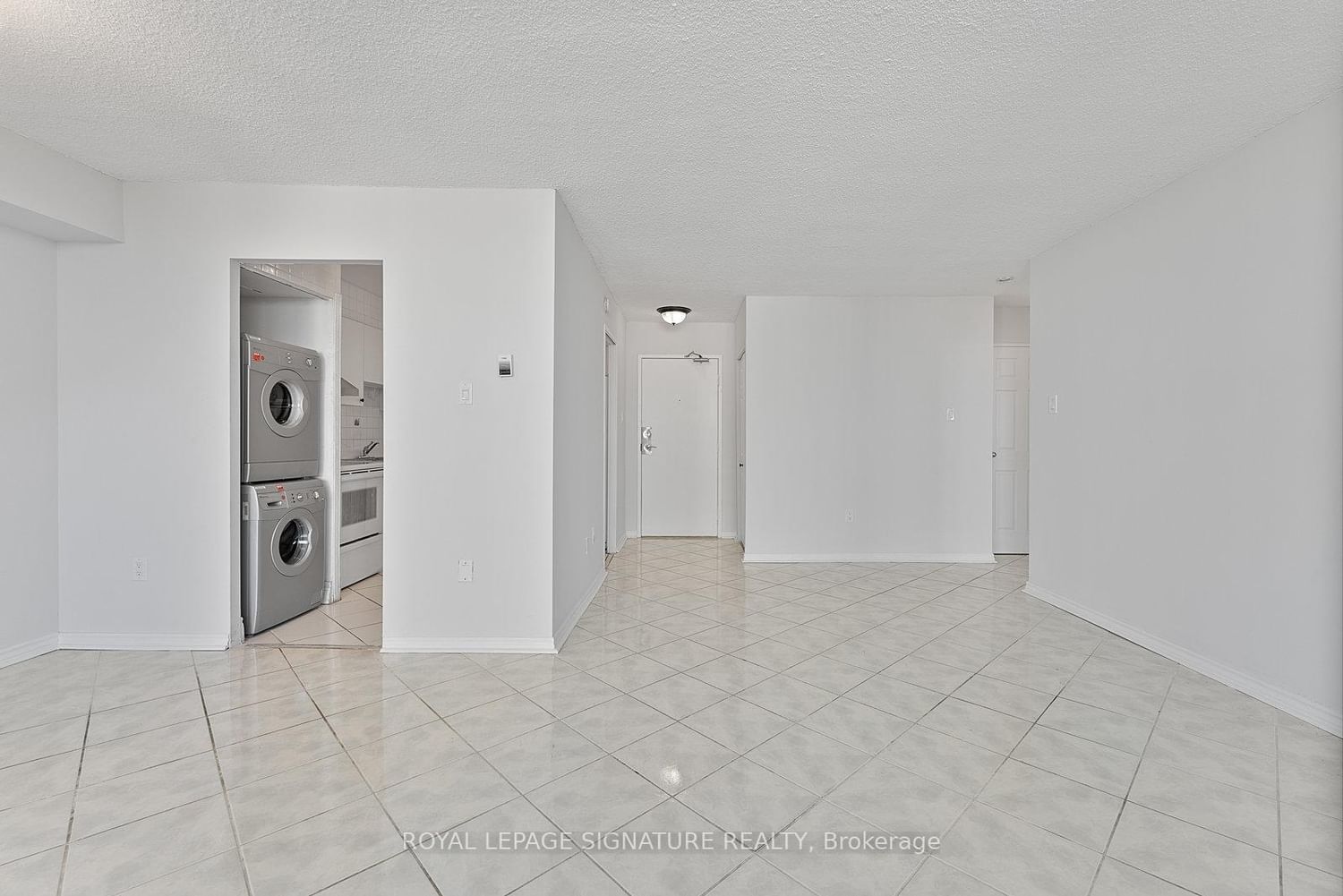5 San Romanoway • #906 • Toronto, ON photo 7