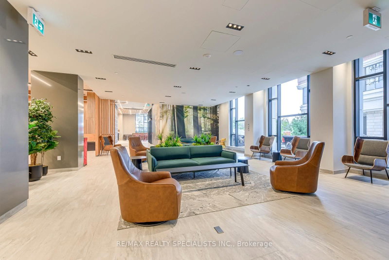 1018 - 2485 EGLINTON Avenue