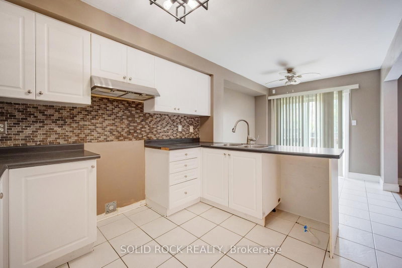 41 Trumpet Valley Brampton,ON L7A 2Z8 — Photo 10