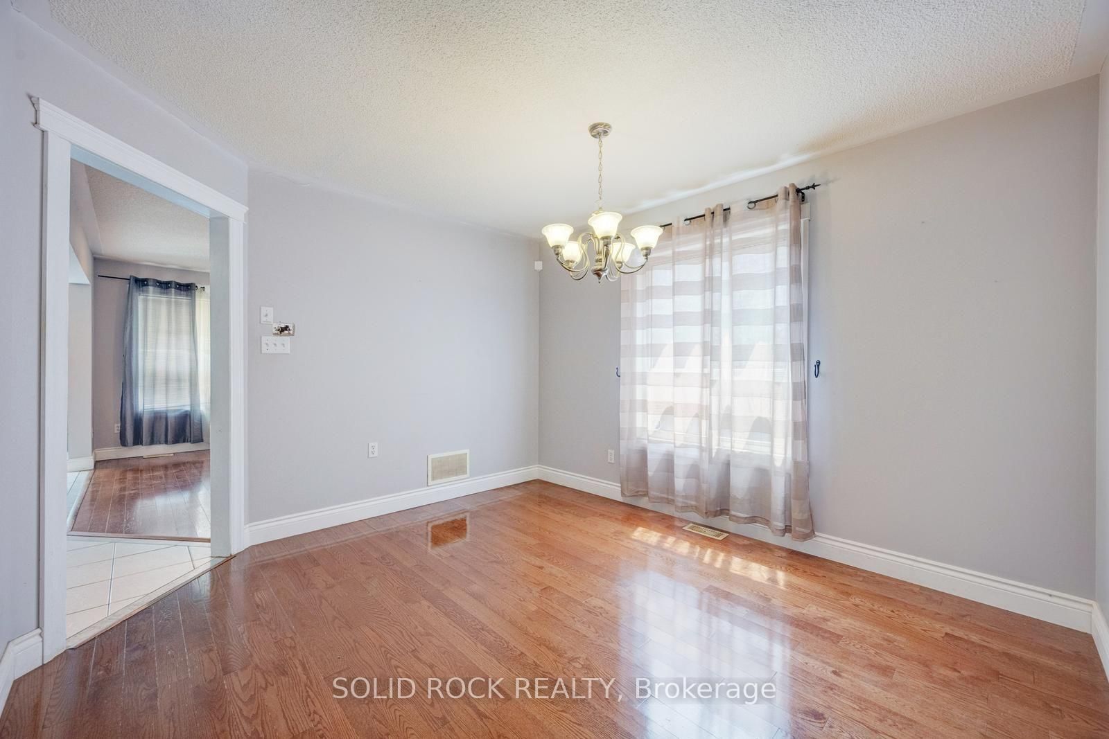 41 Trumpet Valley Boulevard • Brampton, ON photo 7